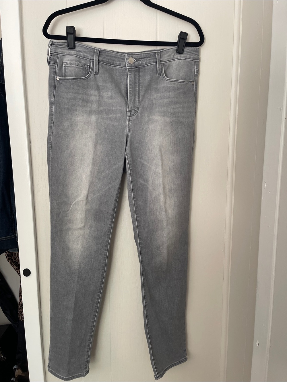 Slim stretch Tapered Gray Wash  women’s Jeans